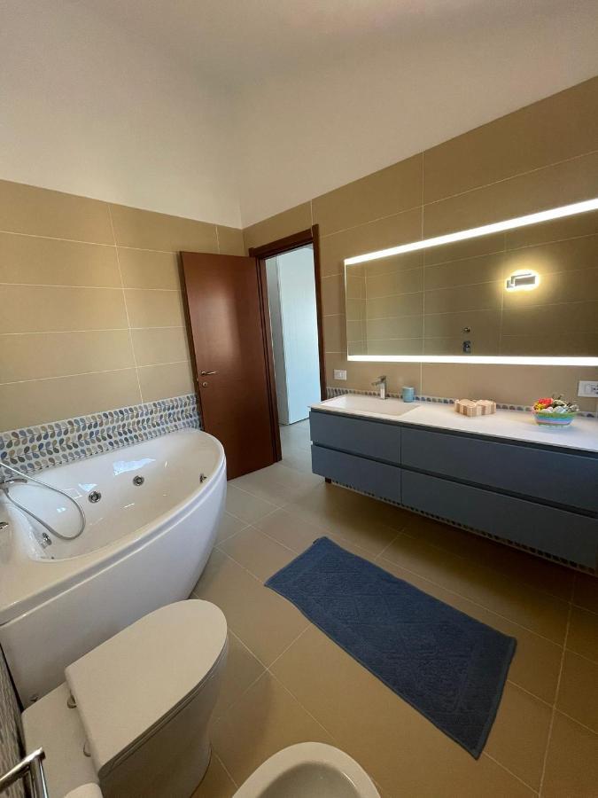Penthouse Le Isole Apartment Марсала Екстериор снимка