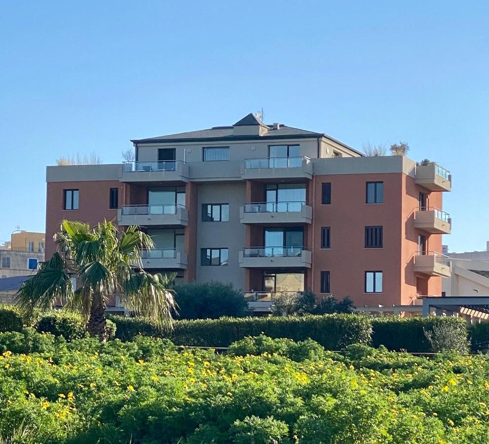 Penthouse Le Isole Apartment Марсала Екстериор снимка